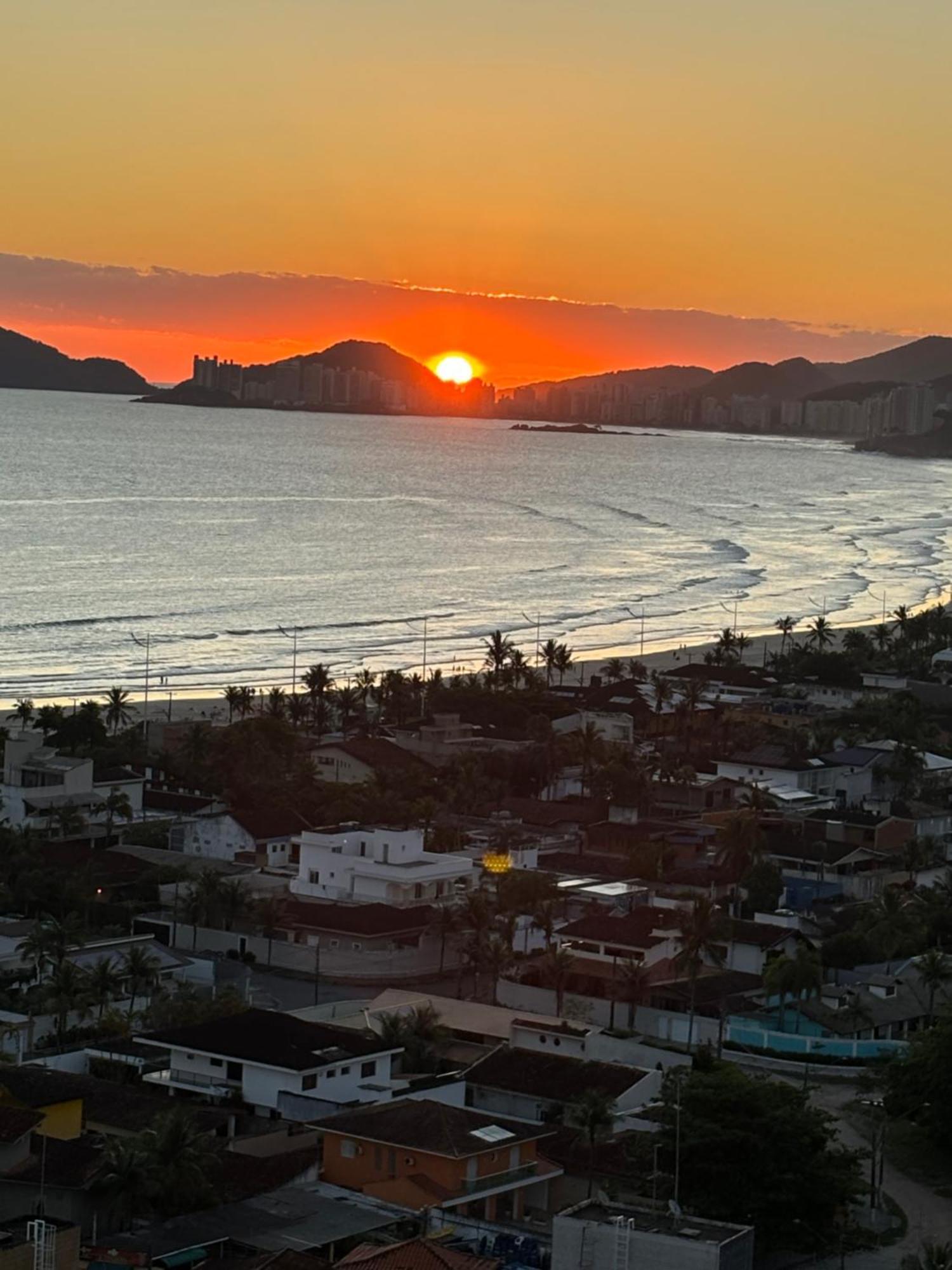 Maravilhoso apartamento vista mar Enseada Guarujá Exterior foto